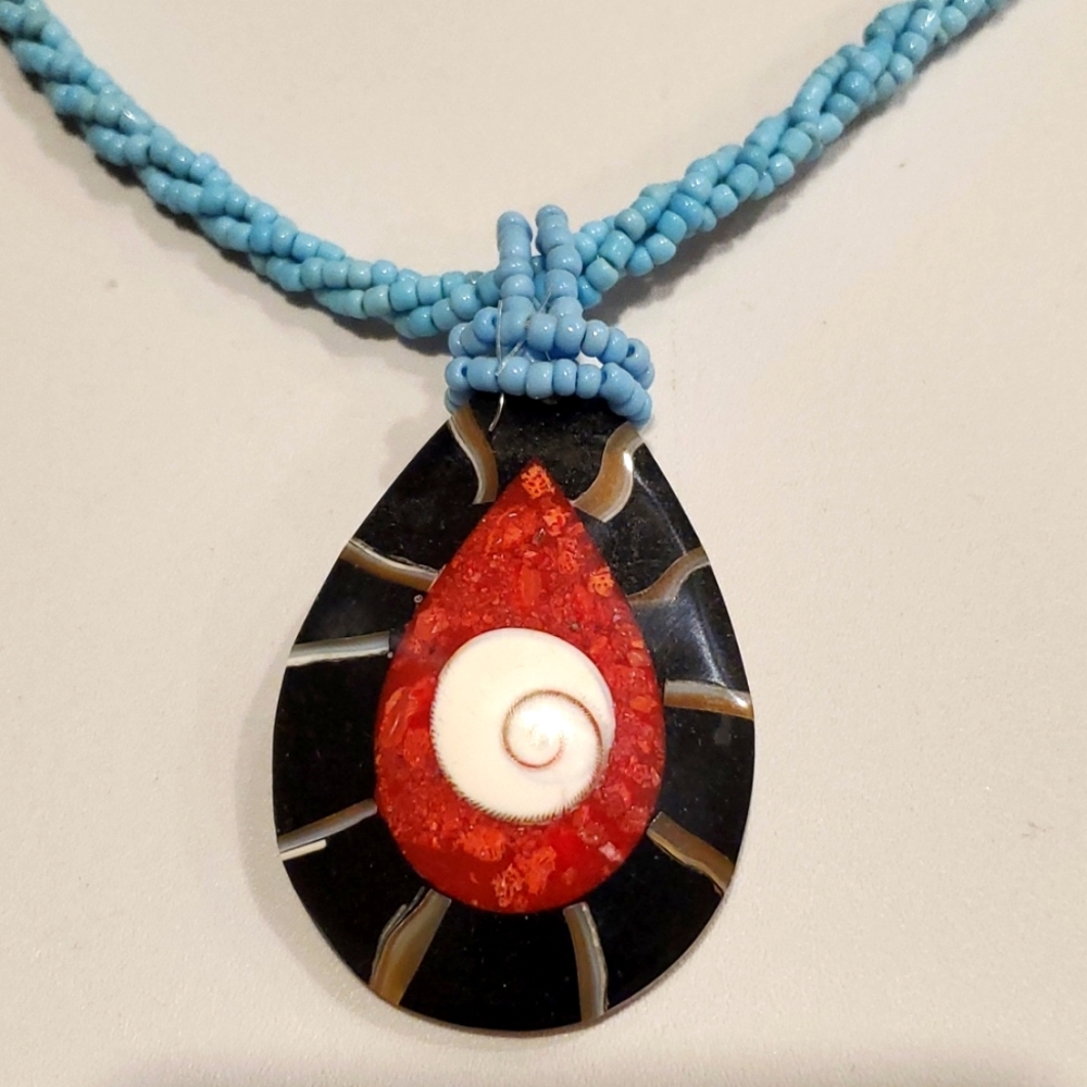 Chocker - Picture 2 of 3